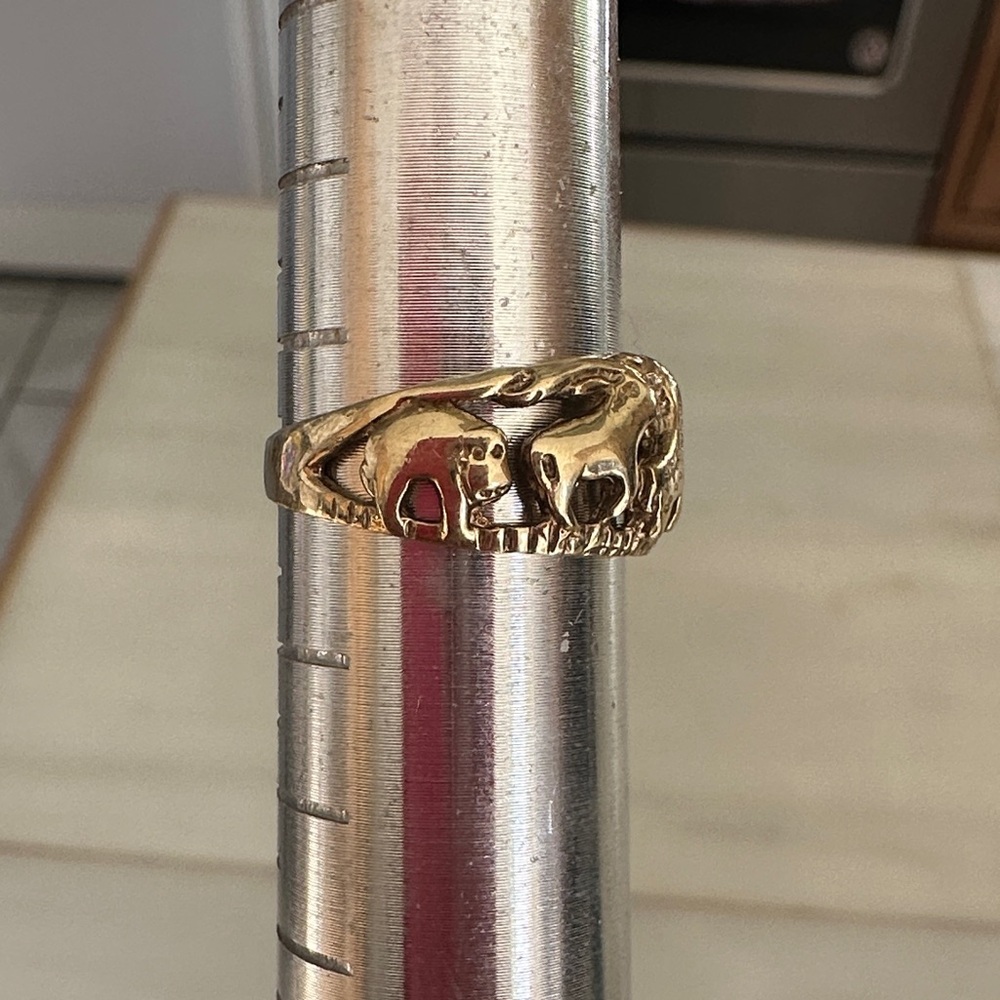 10k Gold Zoo Safari Animal Motif Domed Band Ring - size 6.75-7 - Picture 3 of 15